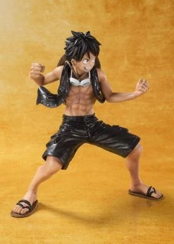 One Piece Figuarts Zero - Monkey D. Luffy Film Gold Edition -FUNKO Store 4743ee7f50ea2f566a3dcf23b87e6682dee759eadd2c32287ee042b212335be0