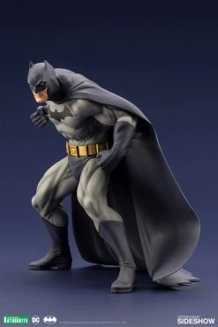 Kotobukiya DC Comics - Batman Hush - ARTFX+ Statue -FUNKO Store 627db7a70d8674d322ba0c7d6175b59b605693e68e6b89707194469c0baeb108