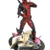 Diamond Select Marvel Gallery - Taco Truck Deadpool Statue