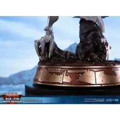 Diverse First 4 Figures - Yu-Gi-Oh! - Blue-Eyes White Dragon - White Edition - Figur 37 Diverse First 4 Figures - Yu-Gi-Oh! - Blue-Eyes White Dragon - White Edition - Figur -FUNKO Store blue eyes white dragon white edition statue 35 cm 18