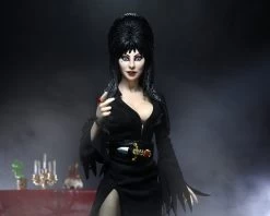 NECA Elvira, Mistress Of The Dark - Clothed Actionfigur -FUNKO Store elvira1 scaled 2